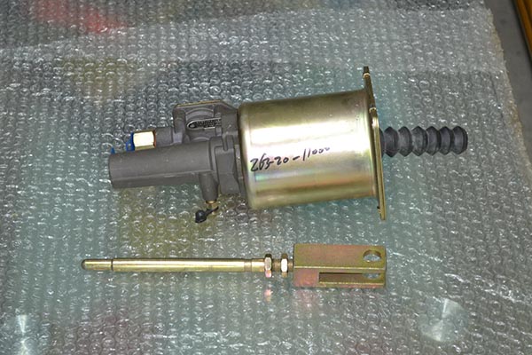 压路机离合器助力器